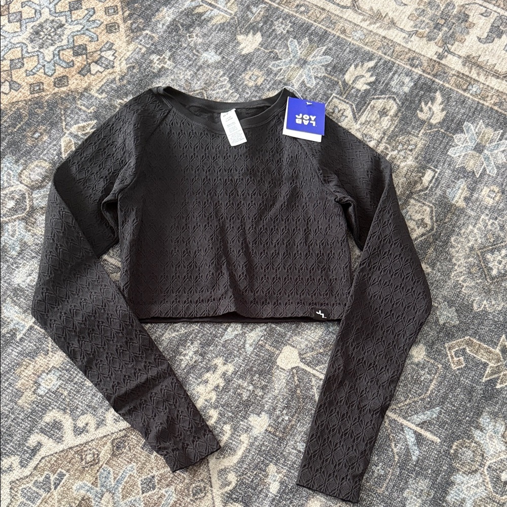NWT Joylab Cropped Long Sleeve Workout Top, size L